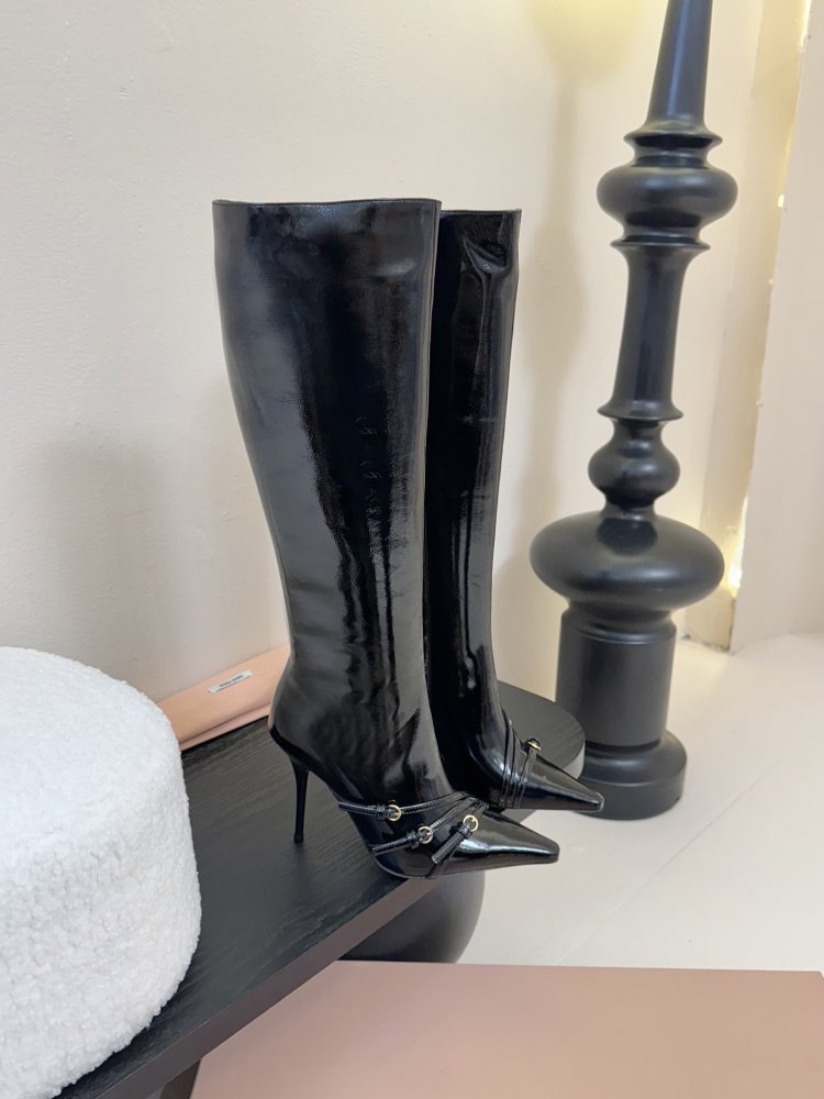 Сапоги женские фото 2