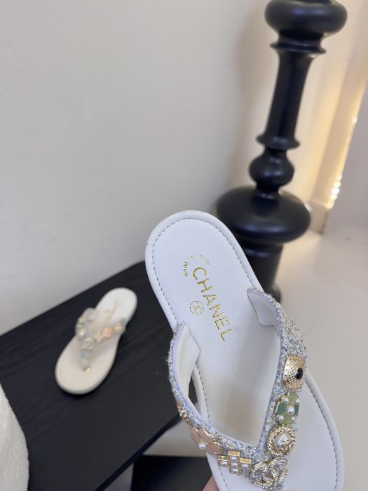 Шлепанцы фото 8