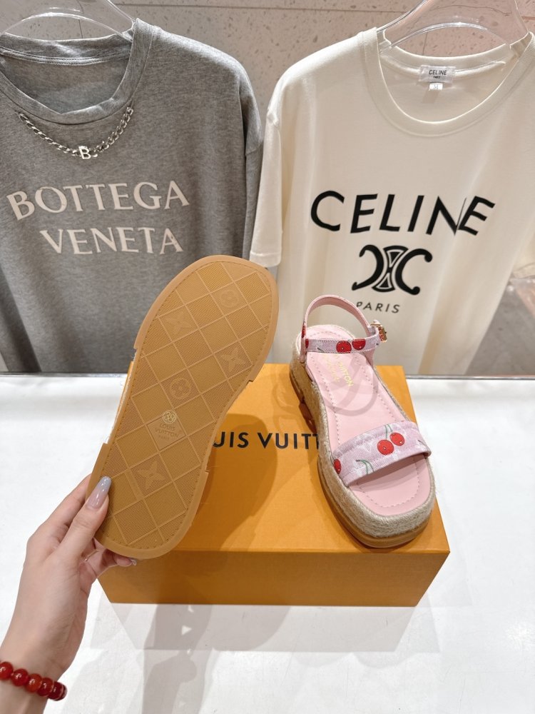 Sandals women's фото 9