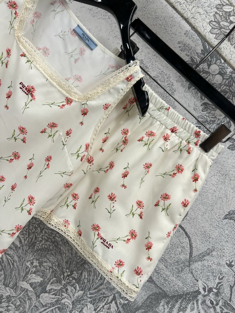 Costume female фото 6