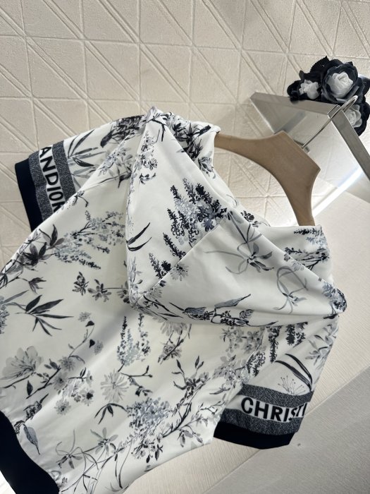 Кофта жіноча фото 4