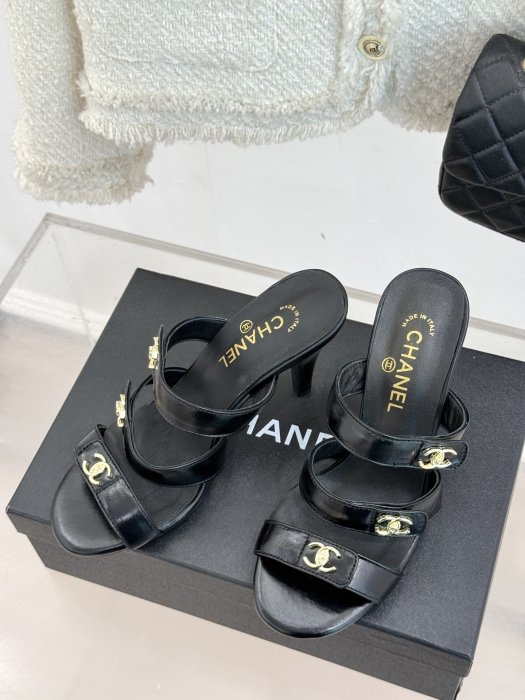 Босоножки фото 2