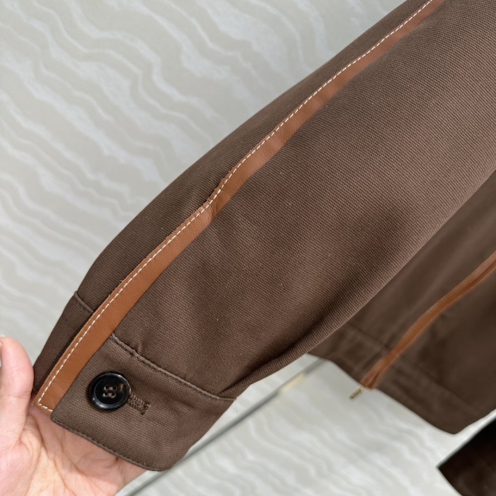 Куртка шкіряна жіноча фото 6