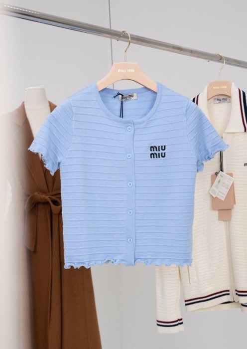 Футболка женская