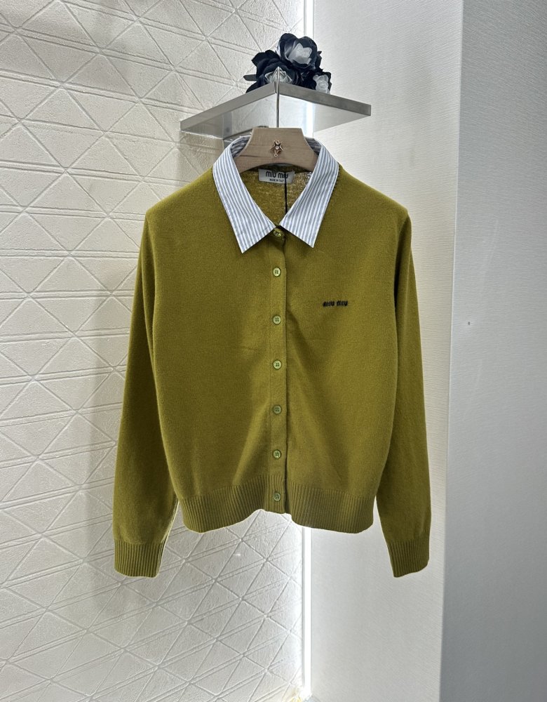 Кофта жіноча