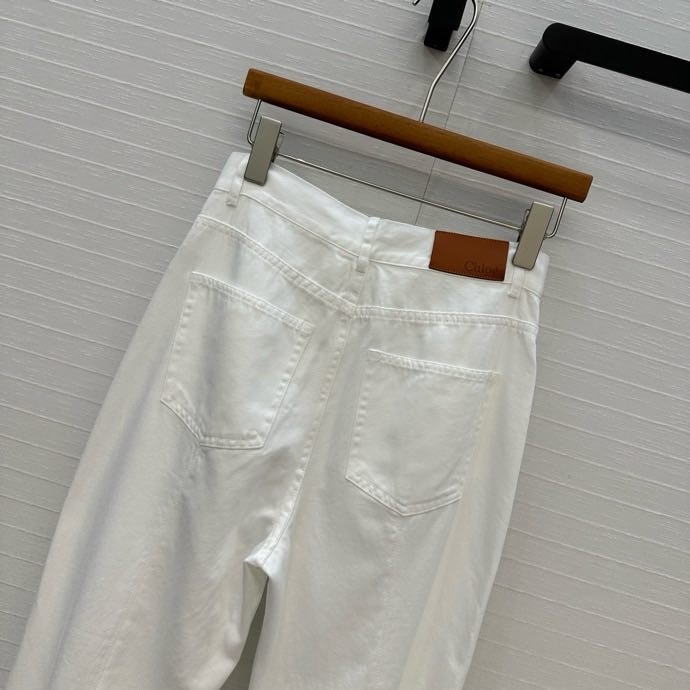 Джинсы женские фото 9