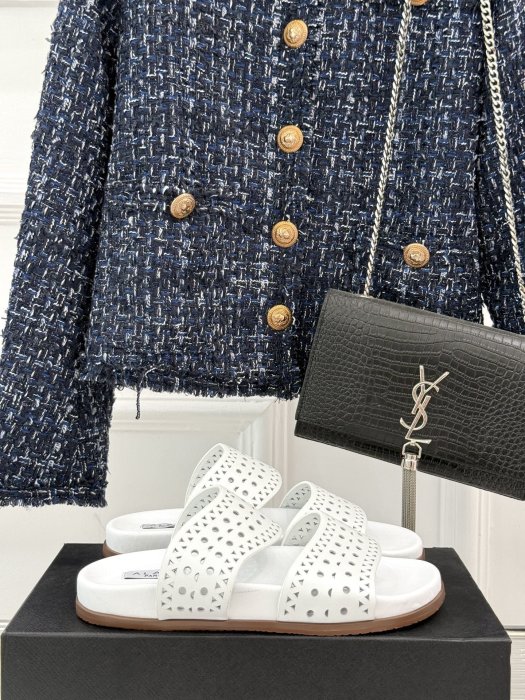 Шлепанцы женские