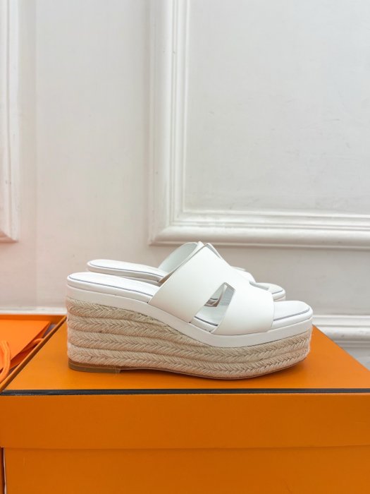 Босоножки фото 2