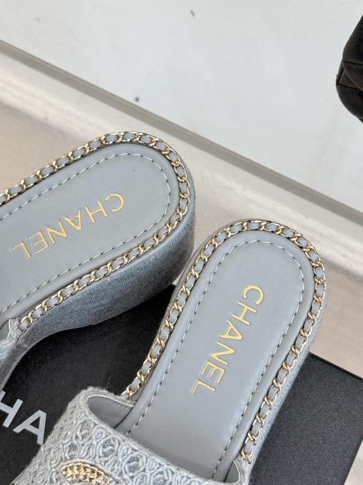 Босоножки фото 8