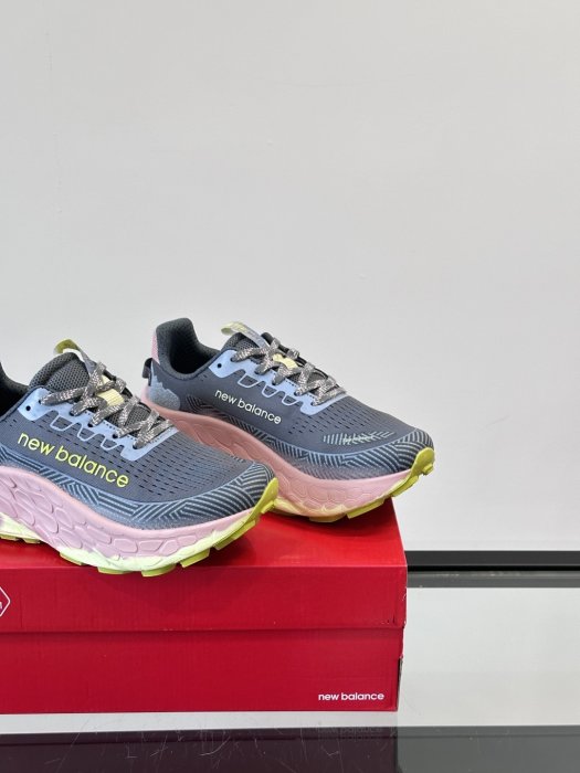 Кросівки New Balance More Trail V3 фото 8