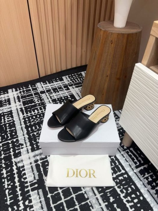 Босоножки Dior Icon на толстом фото 7