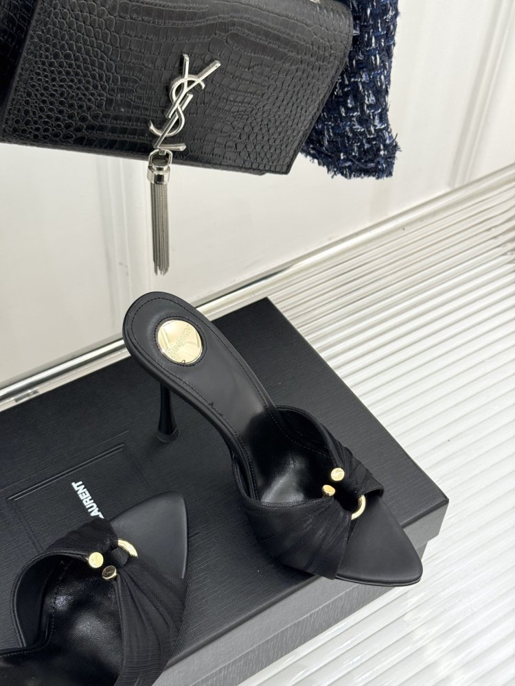 Босоножки фото 5