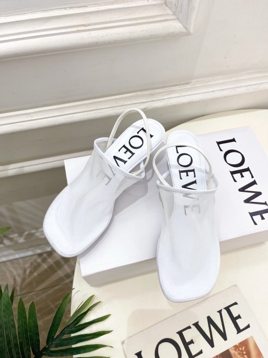 Босоножки фото 5