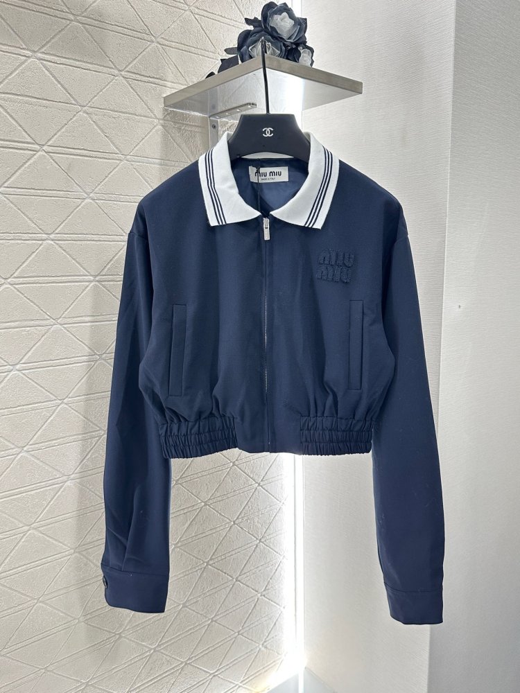 Кофта жіноча