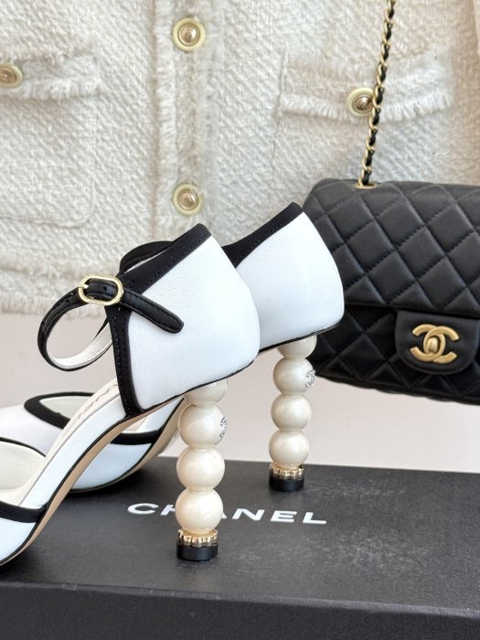 Босоножки фото 6