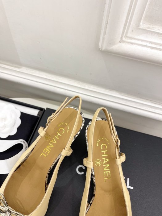 Босоножки фото 8