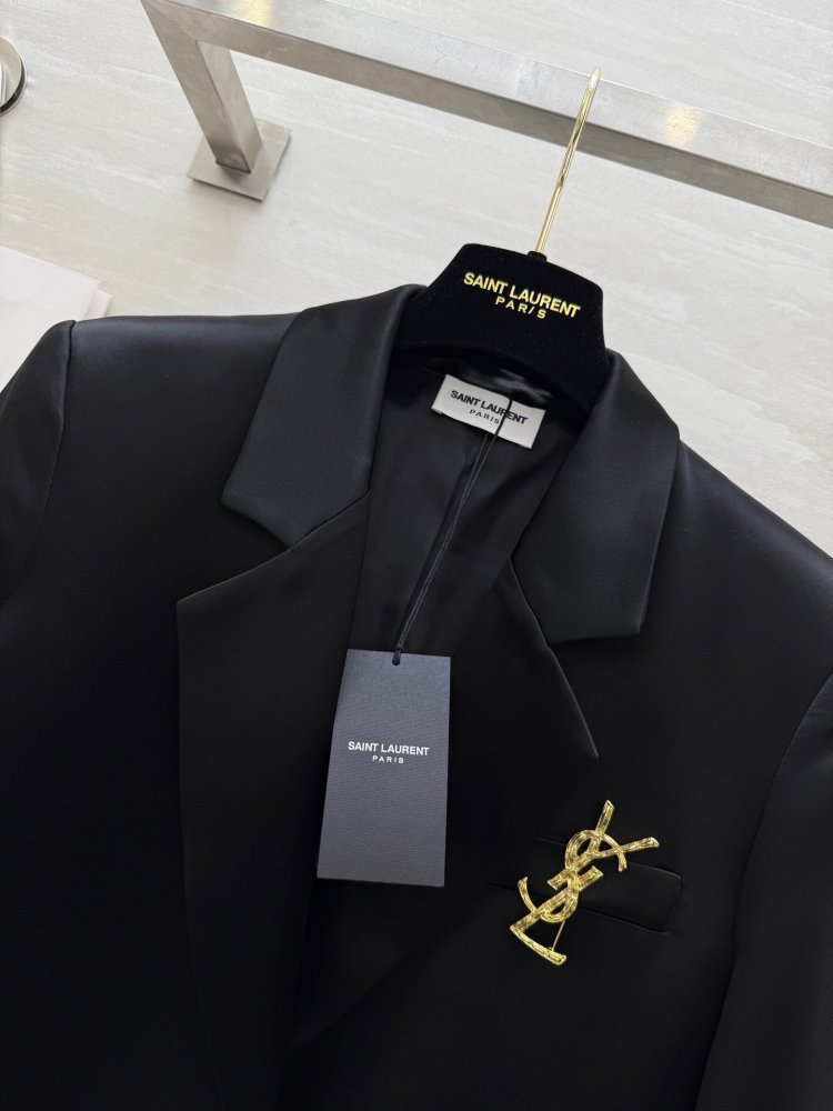 A jacket women's фото 3