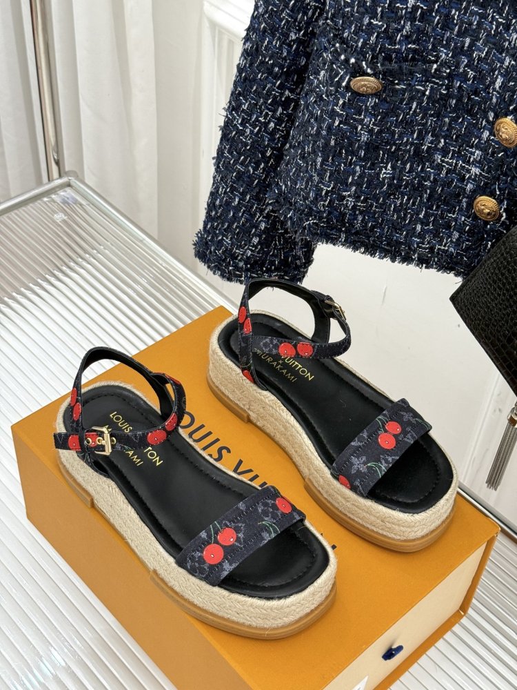 Босоніжки фото 3