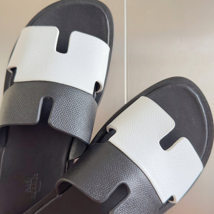 Шлепанцы женские фото 8