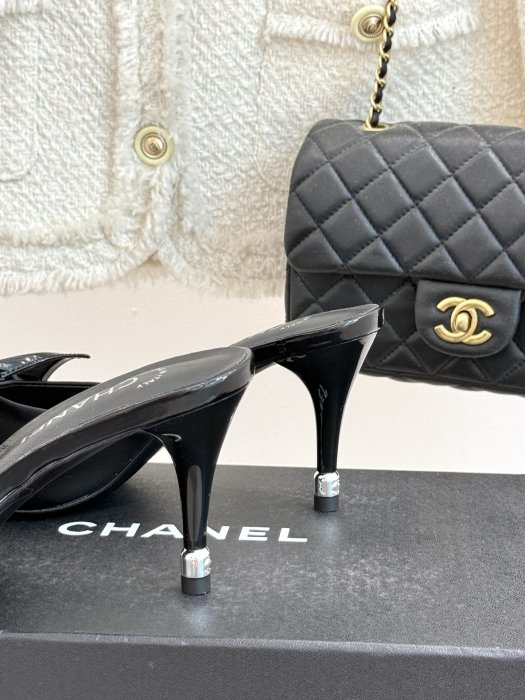 Босоножки фото 6