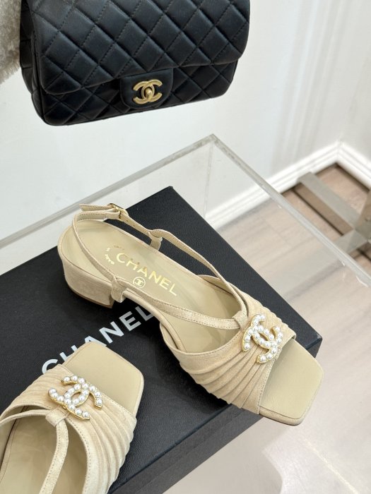 Босоножки фото 5