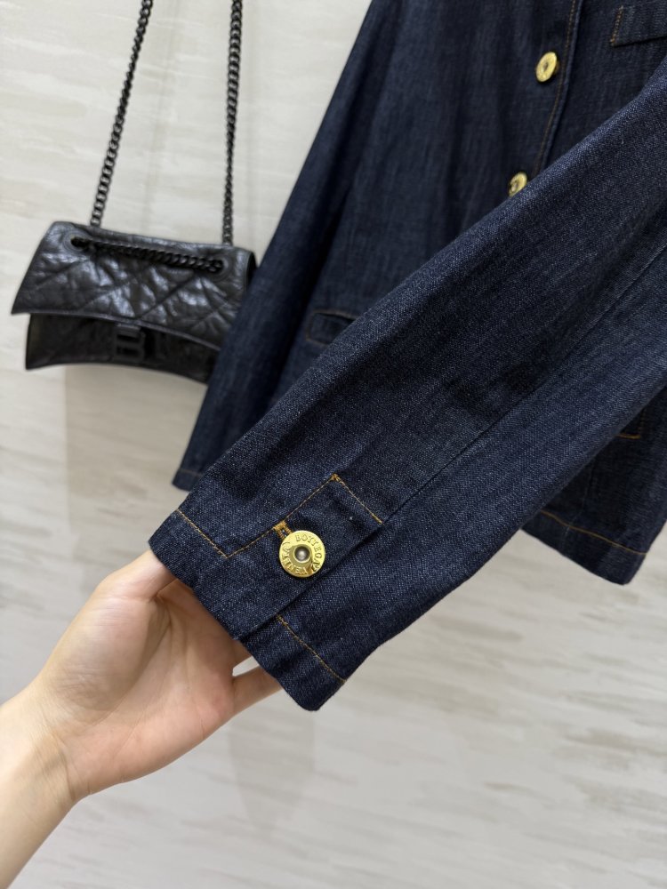 Костюм женский фото 3