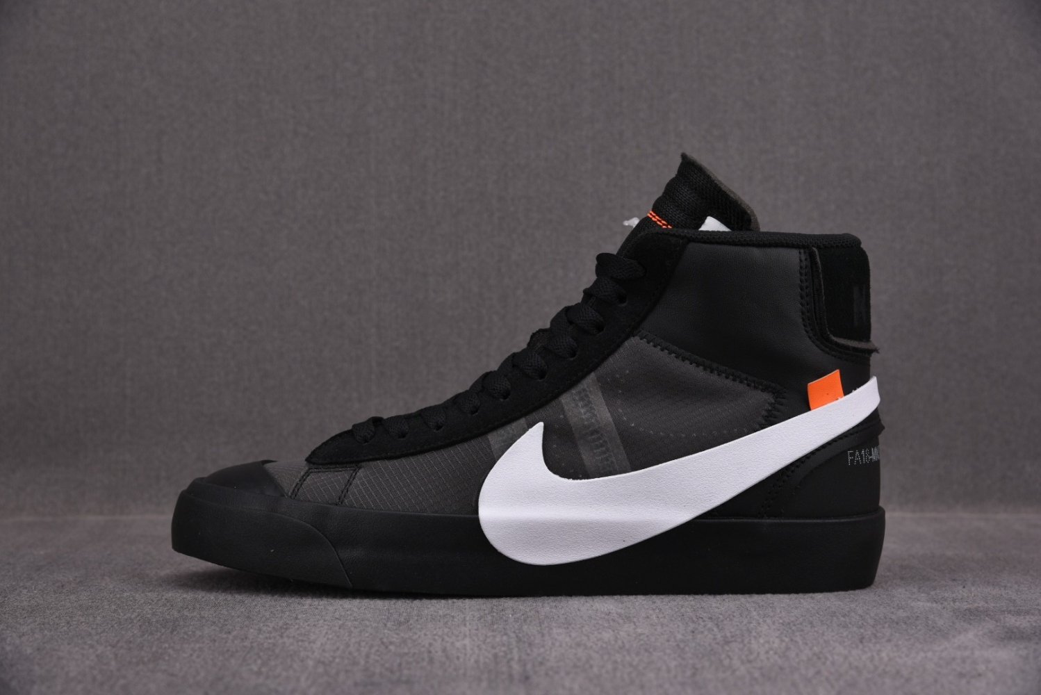 Sneakers Off-White x NK Blazer Mid Grim Reaper AA3832-001