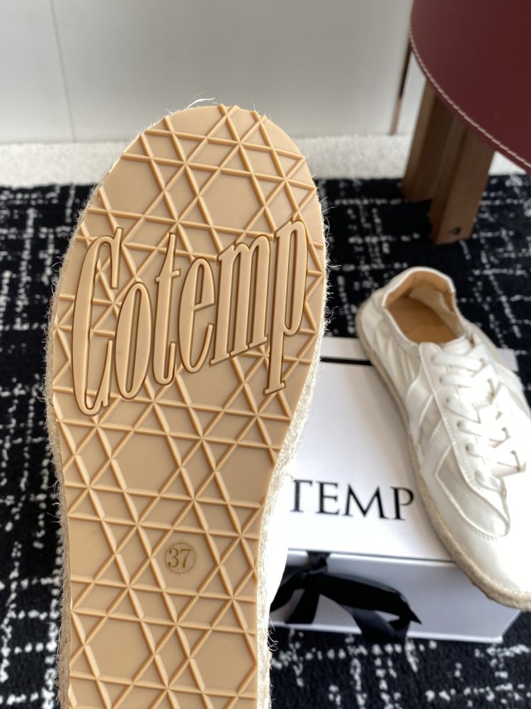 Кросівки жіночі фото 9