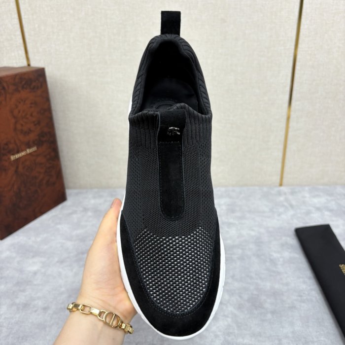 Кросівки фото 7