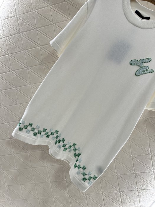 T-shirt women's фото 5