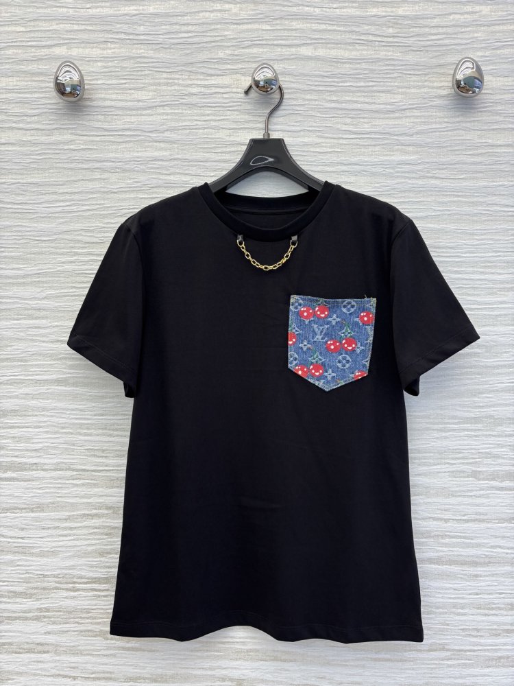 Футболка жіноча