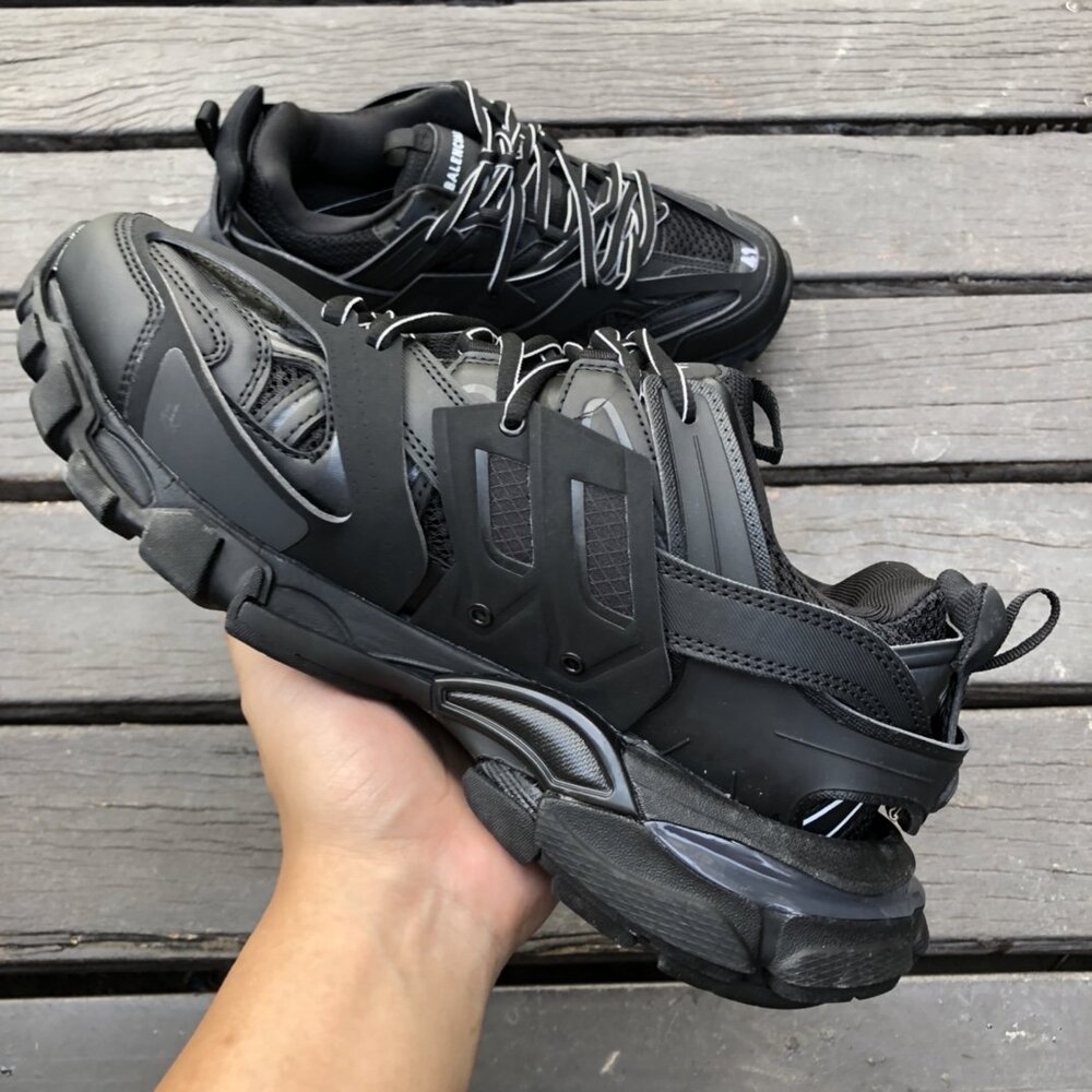 Balenciaga triple cheap s 3.0