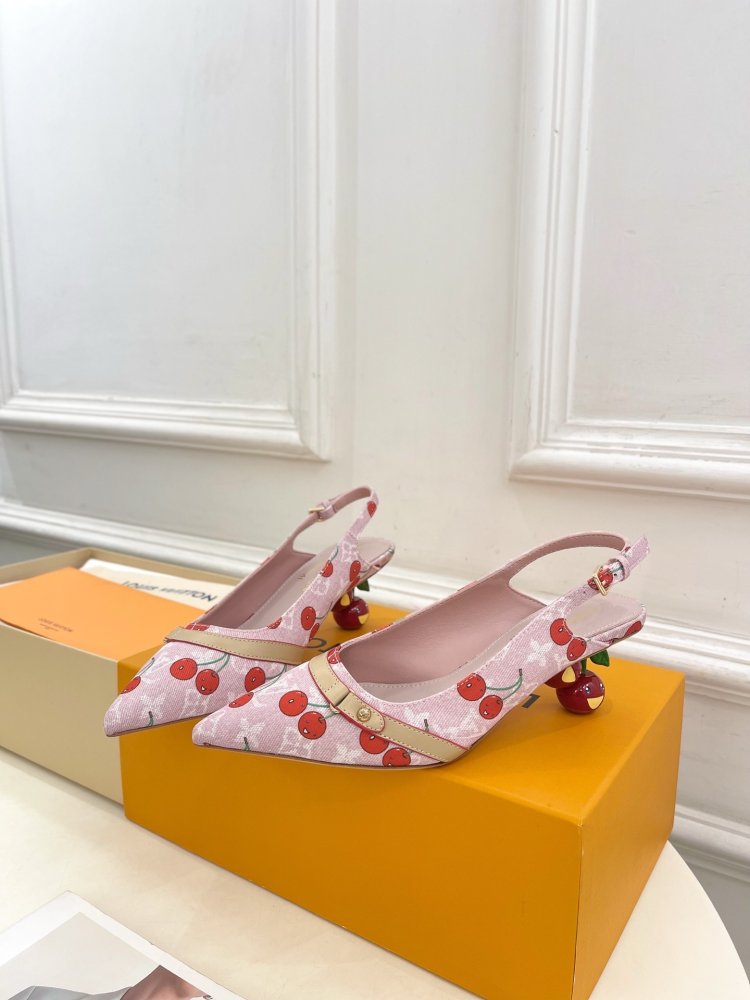 Босоніжки фото 5