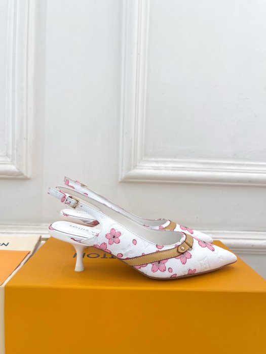 Босоножки фото 2