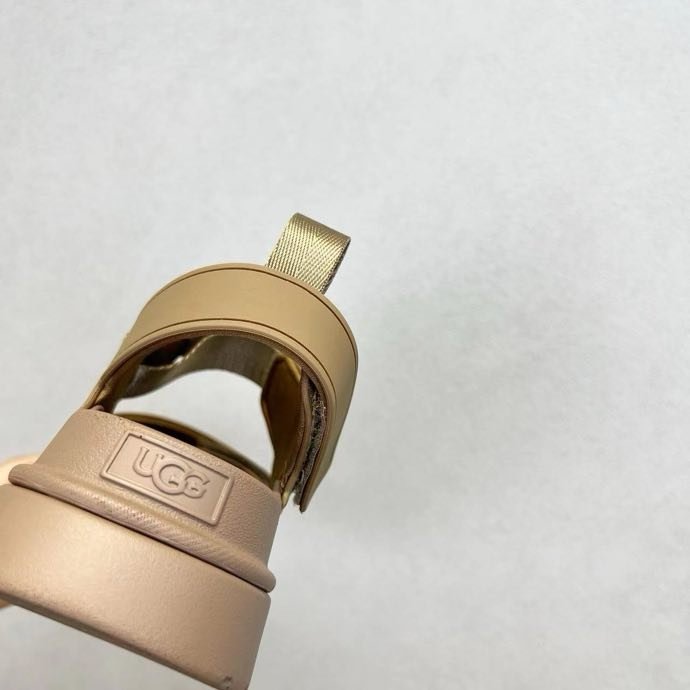 Сандалі фото 2