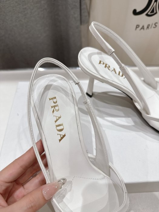 Босоножки фото 6