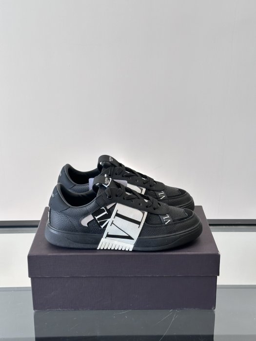 Кроссовки мужские