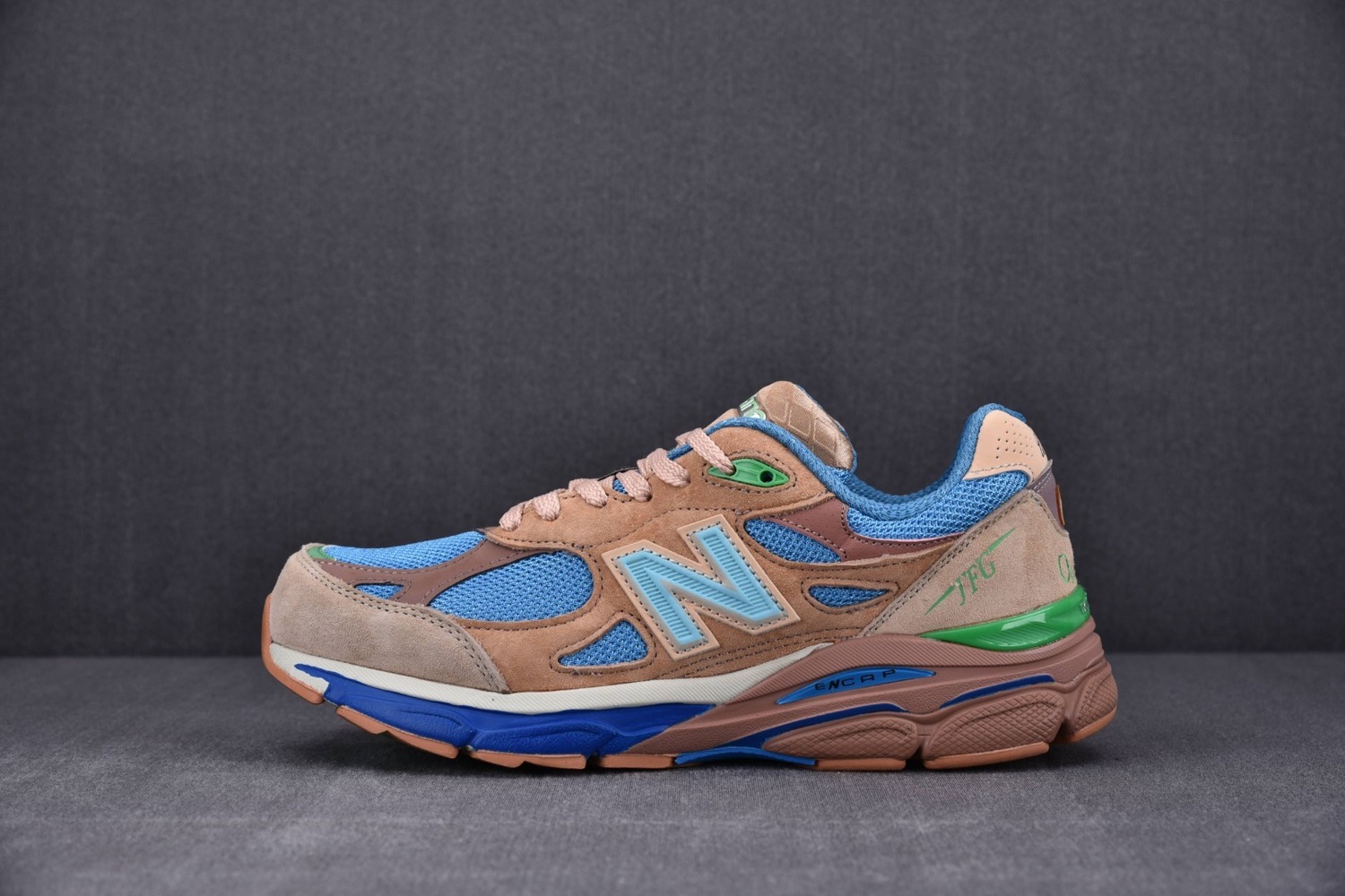 Кросівки NB 990 v3 M990JG3