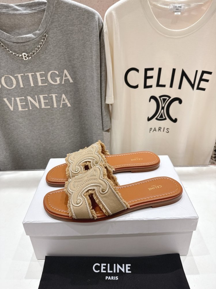 Шлепанцы женские фото 3