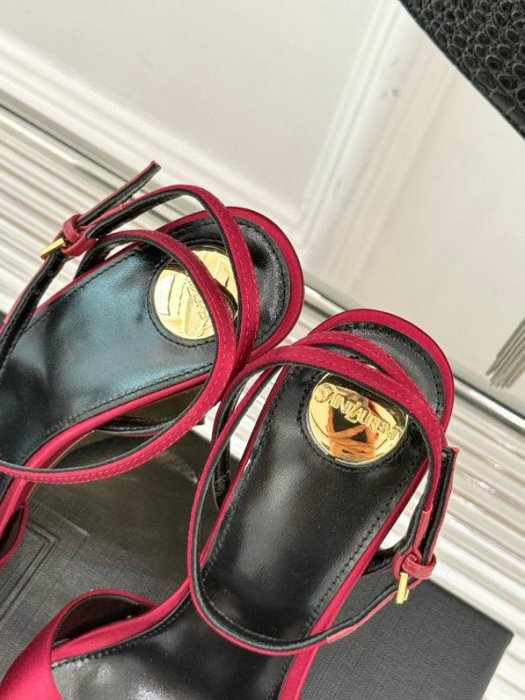 Босоножки фото 4