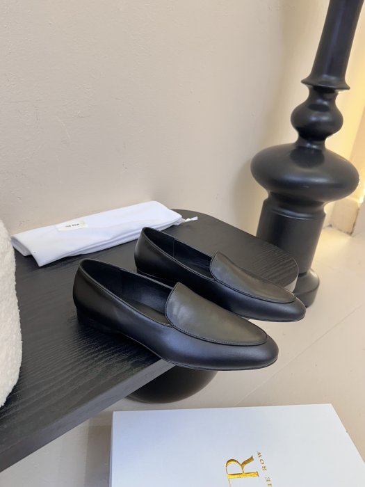 Лоферы женские фото 2