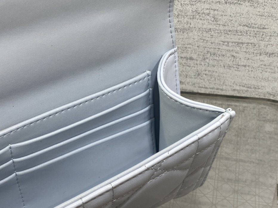 Сумка Miss Caro 24 см фото 8