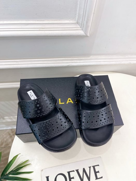 Шлепанцы женские фото 2