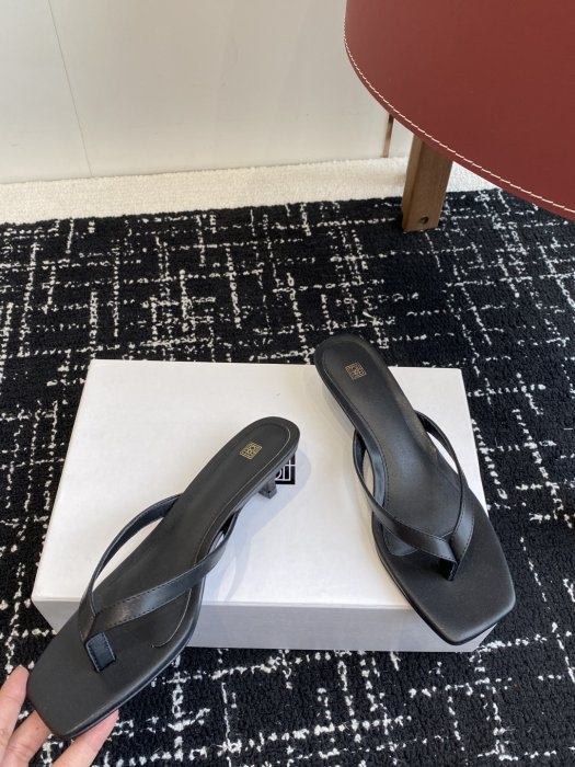 Босоножки фото 7