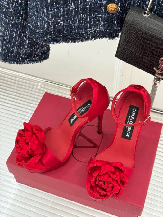 Босоноэки на високому підборах фото 6