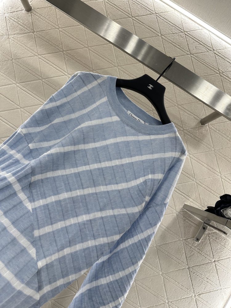 Кофта жіноча фото 8