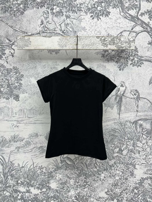 Футболка женская