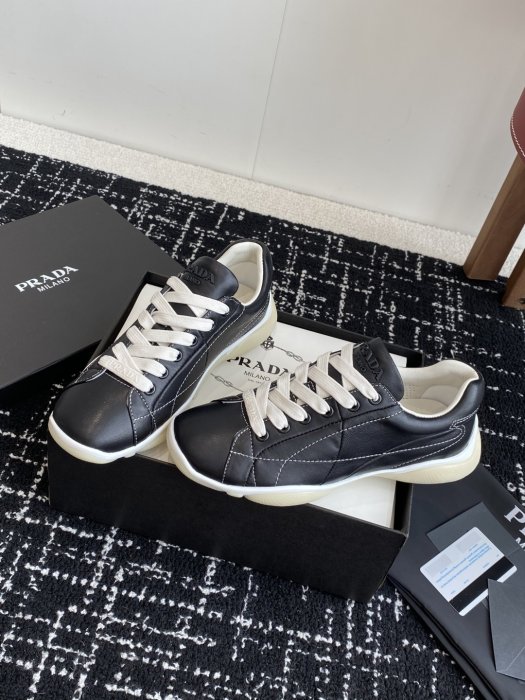 Кроссовки фото 3