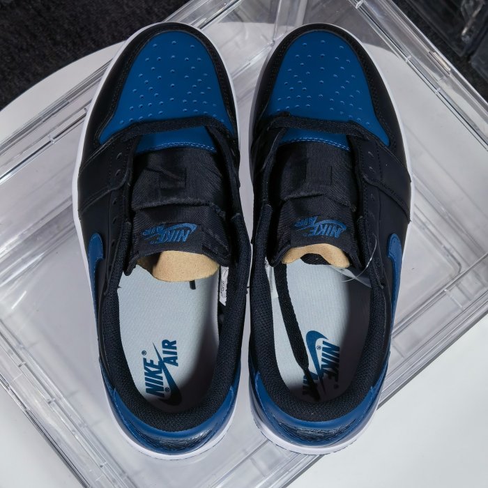 Sneakers WMNS Air Jordan 1 Low OG Mystic Navy фото 8