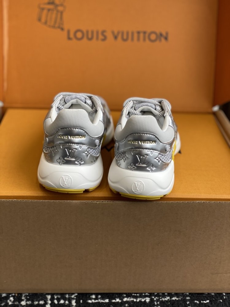 Кроссовки Olympia женские фото 8